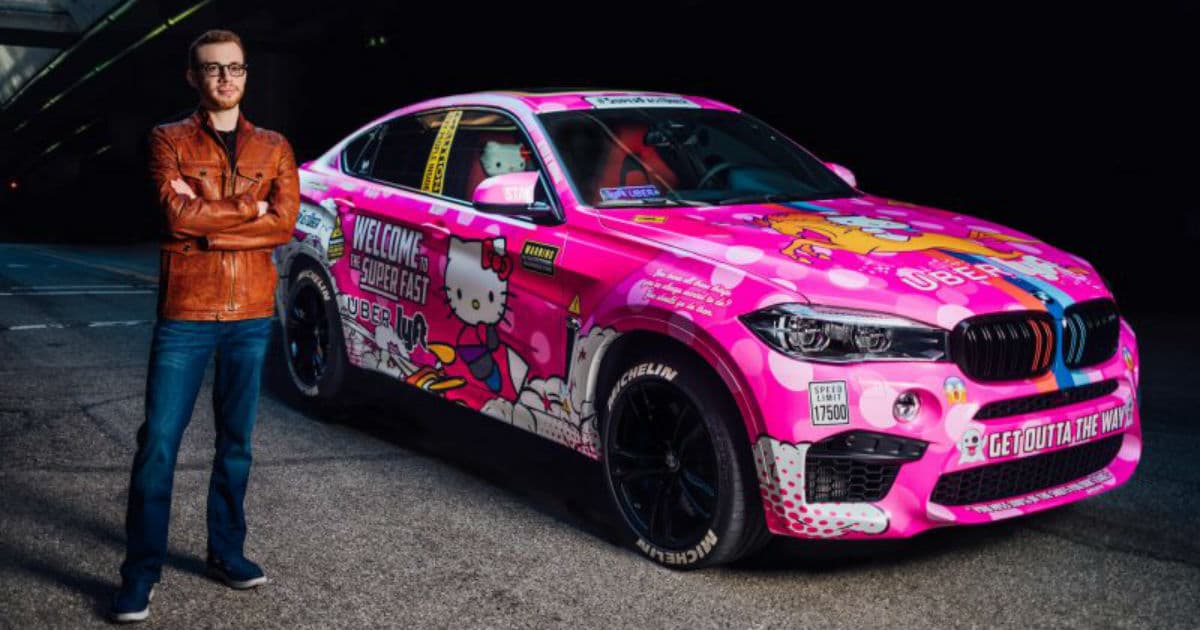 Uber-Driver-Builds-Hello-Kitty-Car-To-Fi